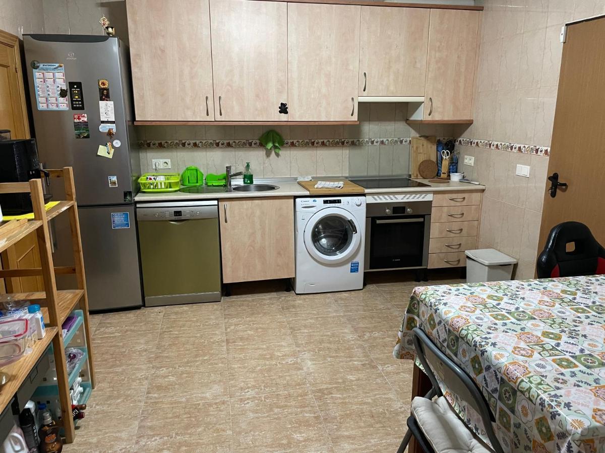 Ferienwohnung Vivienda Compartida Con Ambiente Familiar Sesena Exterior foto