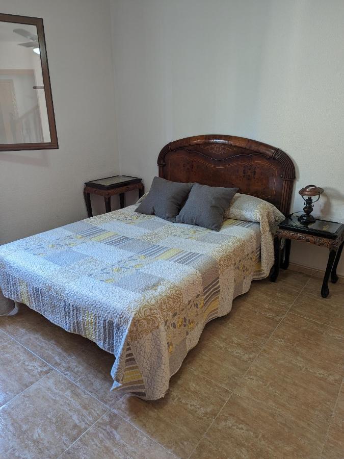 Ferienwohnung Vivienda Compartida Con Ambiente Familiar Sesena Exterior foto