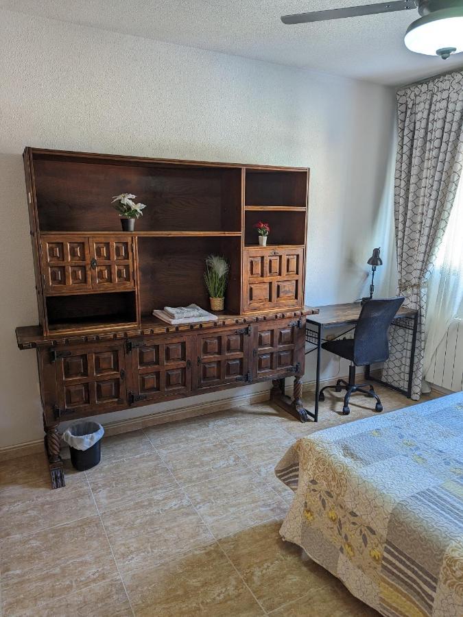 Ferienwohnung Vivienda Compartida Con Ambiente Familiar Sesena Exterior foto