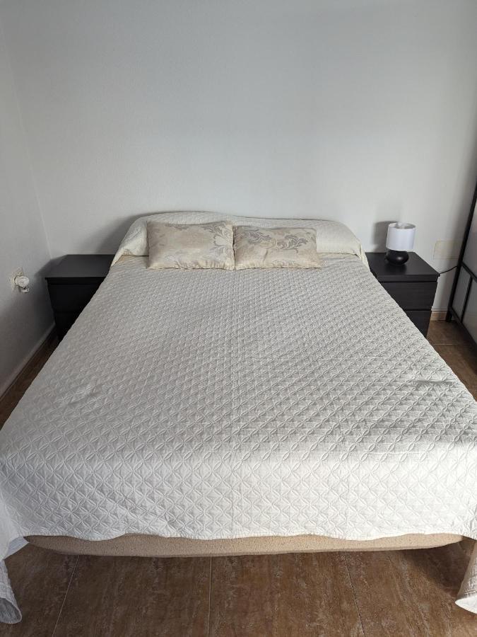 Ferienwohnung Vivienda Compartida Con Ambiente Familiar Sesena Exterior foto