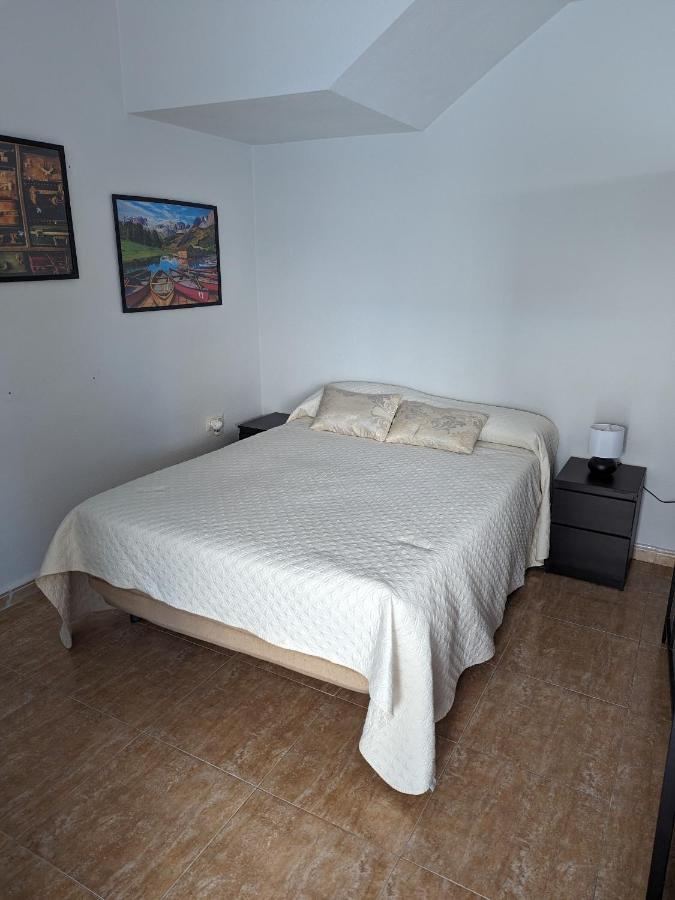 Ferienwohnung Vivienda Compartida Con Ambiente Familiar Sesena Exterior foto